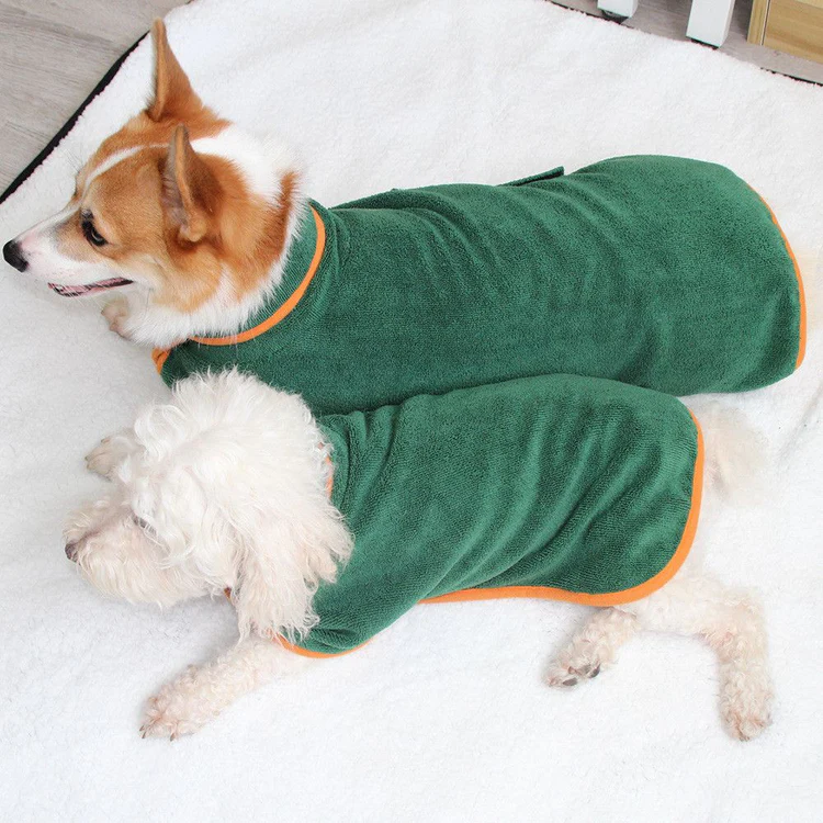 Super Absorbent Pet Bathrobe for Dogs & Cats of All Sizes