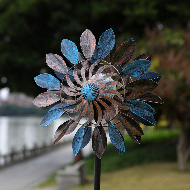 Metal Sculpture Solar Wind Spinner