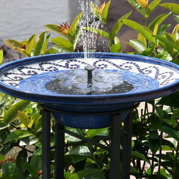Bird Bath with Solar Fountain Set