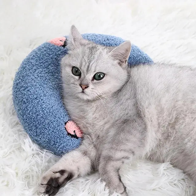 U-Shaped Pillow for Cat